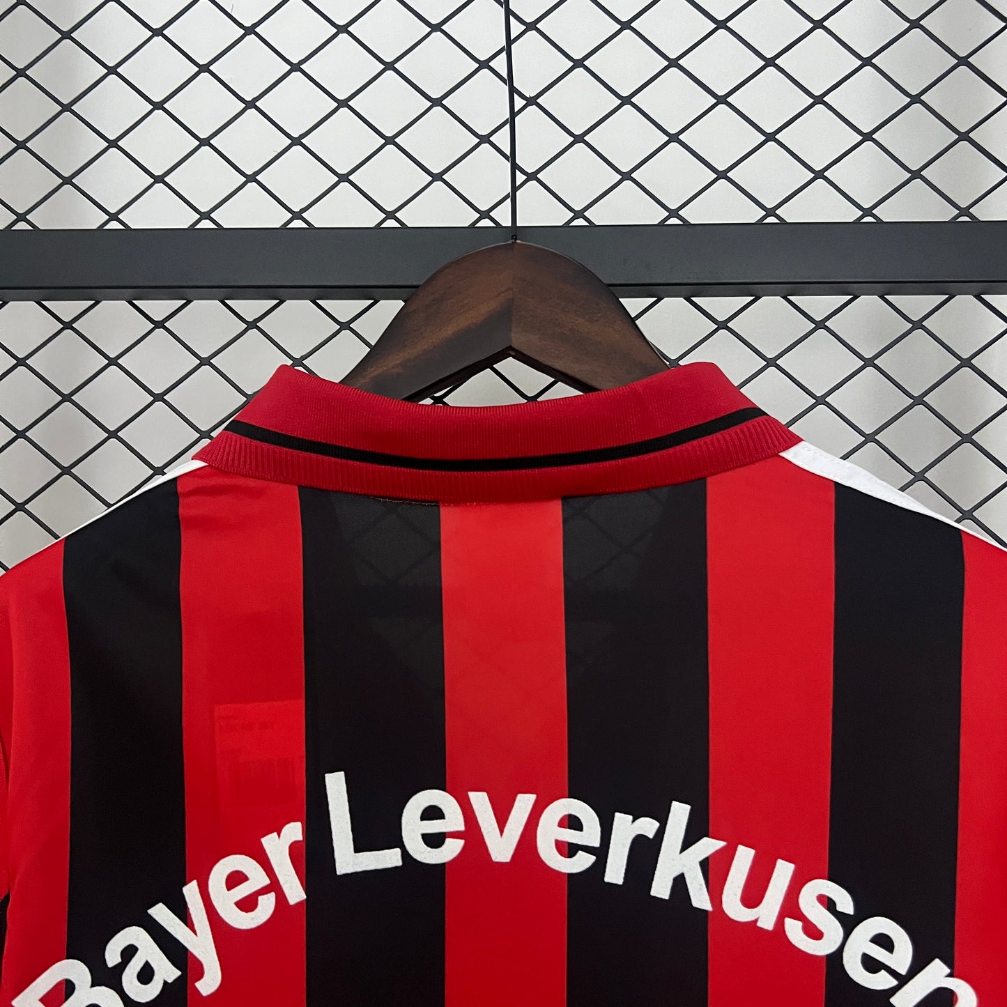 Leverkusen 01/02 Home