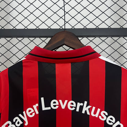 Leverkusen 01/02 Home