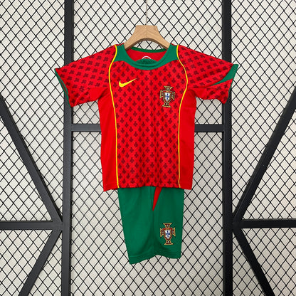 Portugal Home Kids 2004