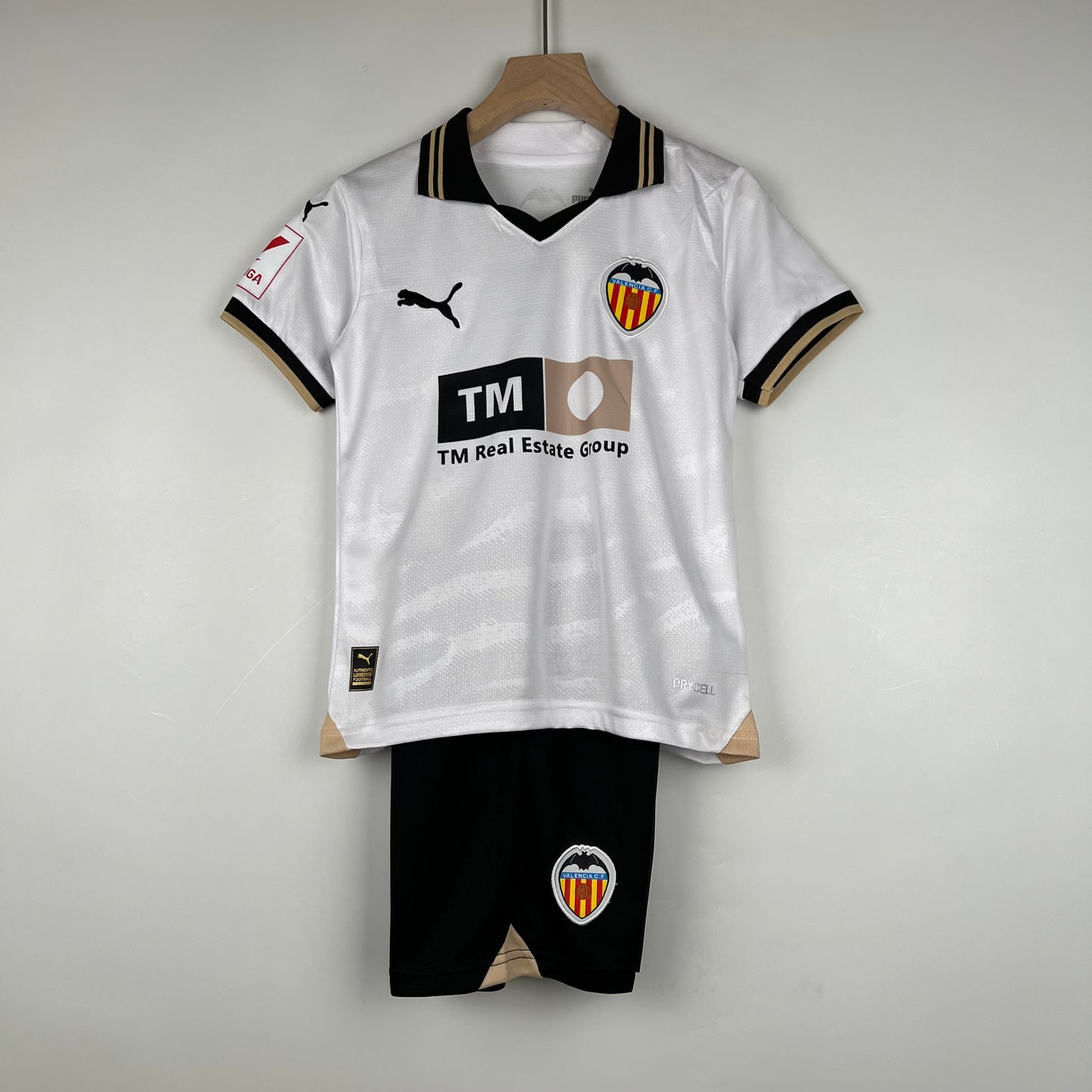 Valencia 23/24 Home
