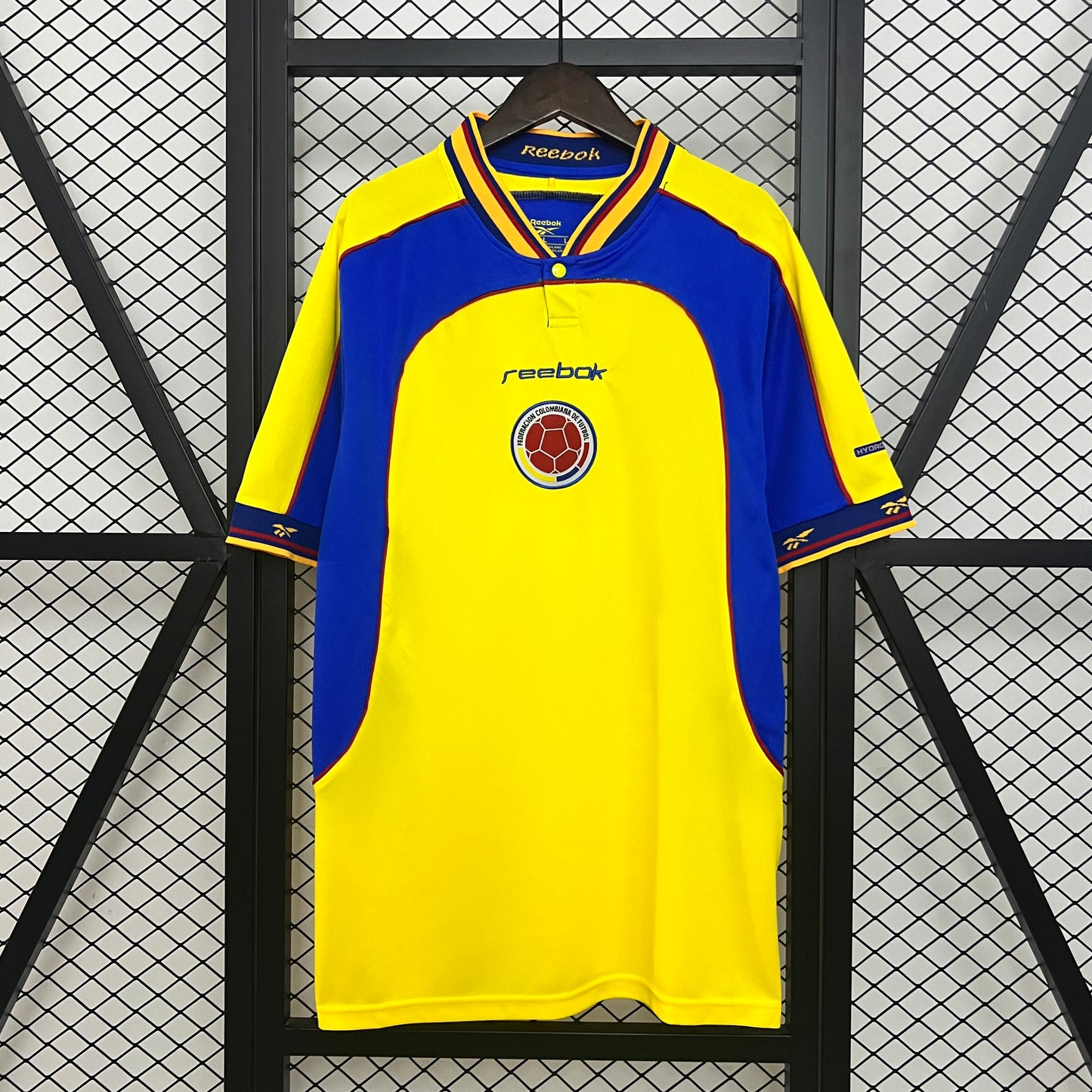 Colombia Home 01/02