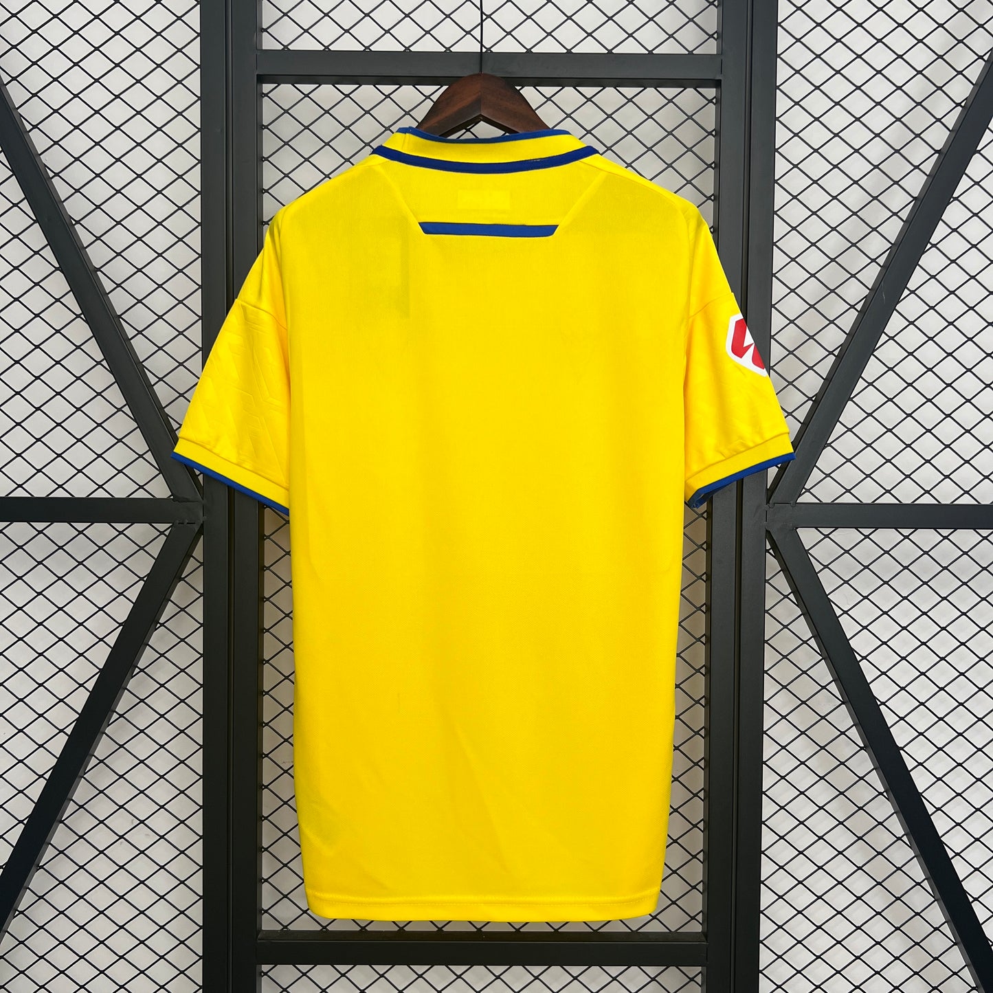 Cadiz 25/26 Home