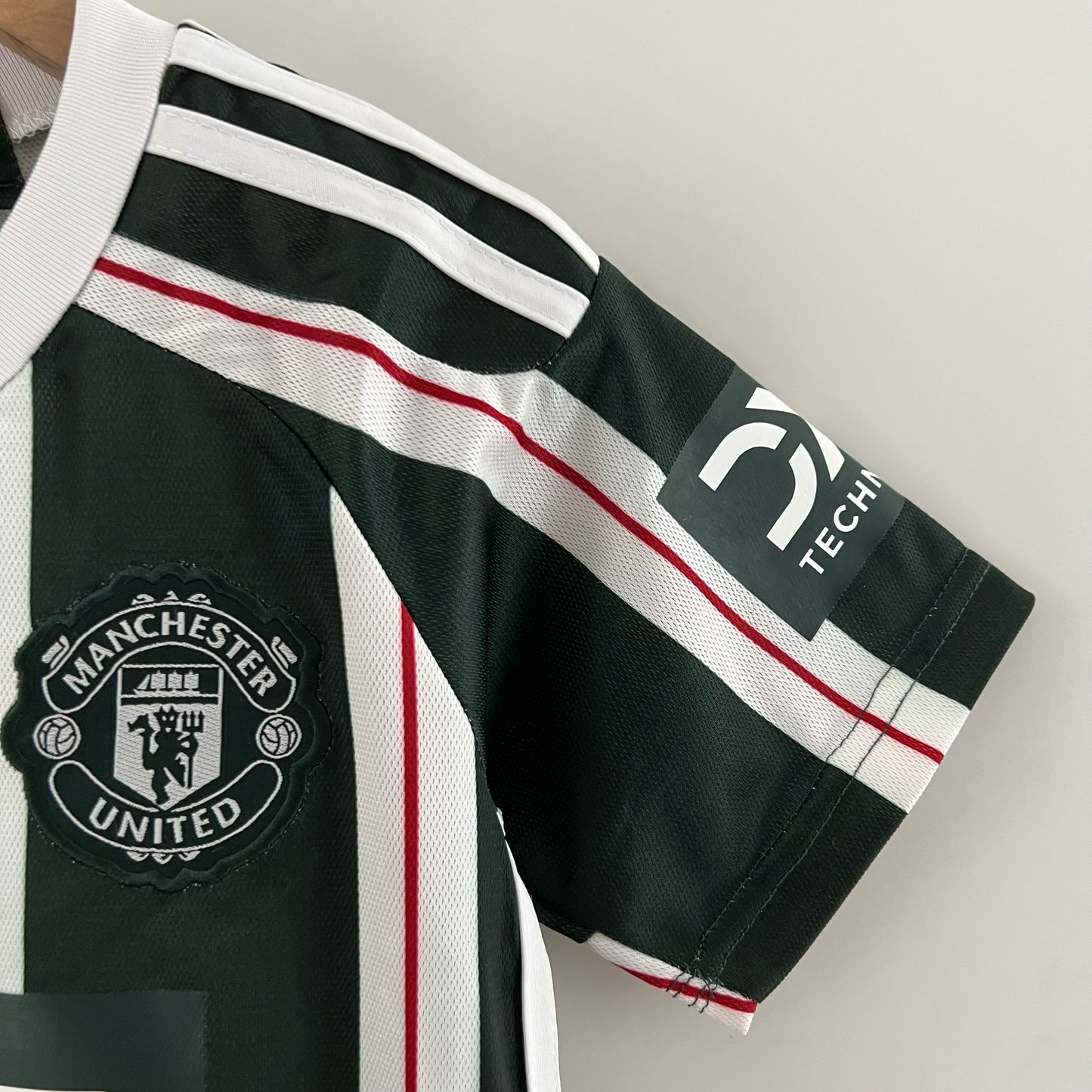 Manchester United 23/24 Away