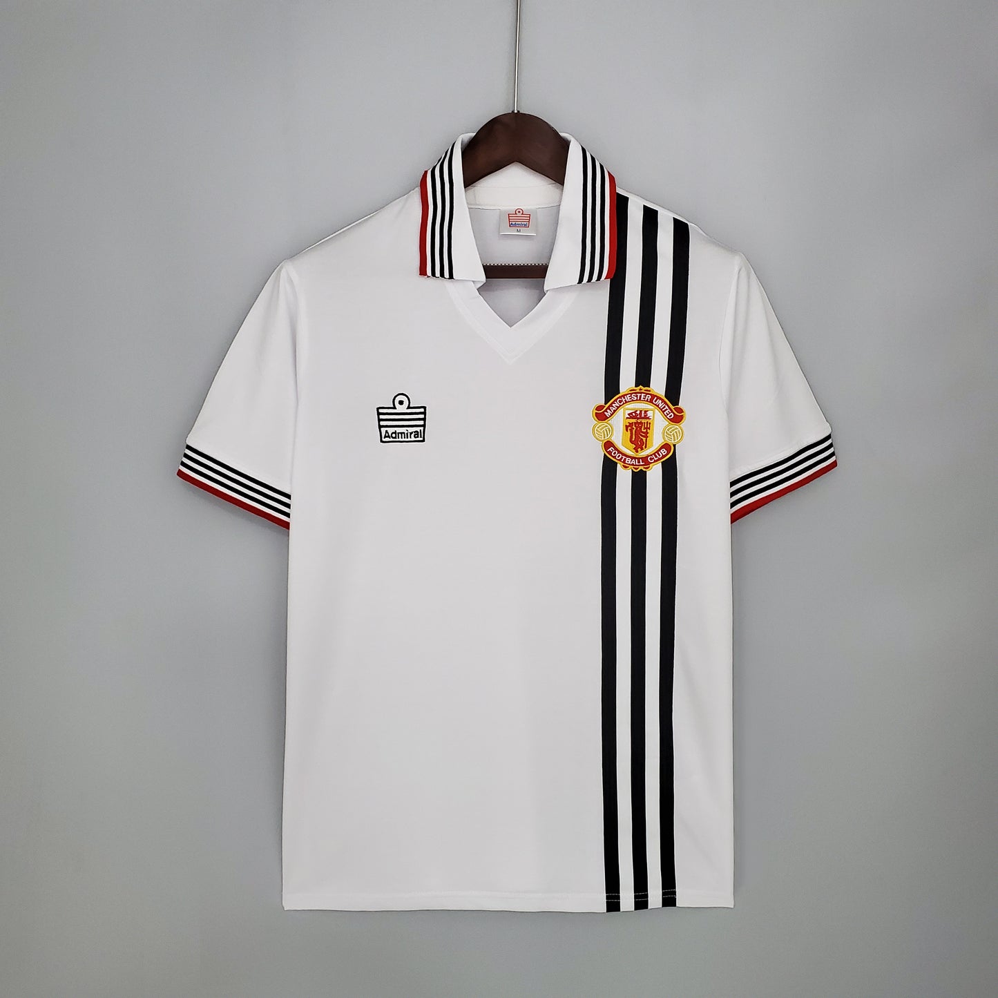 Manchester United 75/80 Away