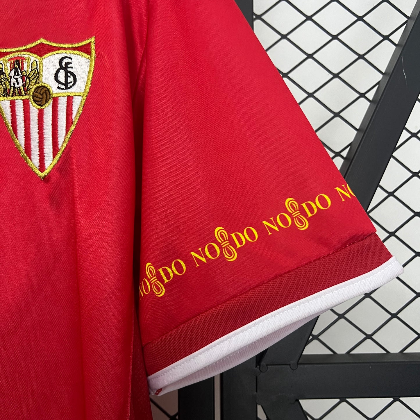 Sevilha 03/04 Away
