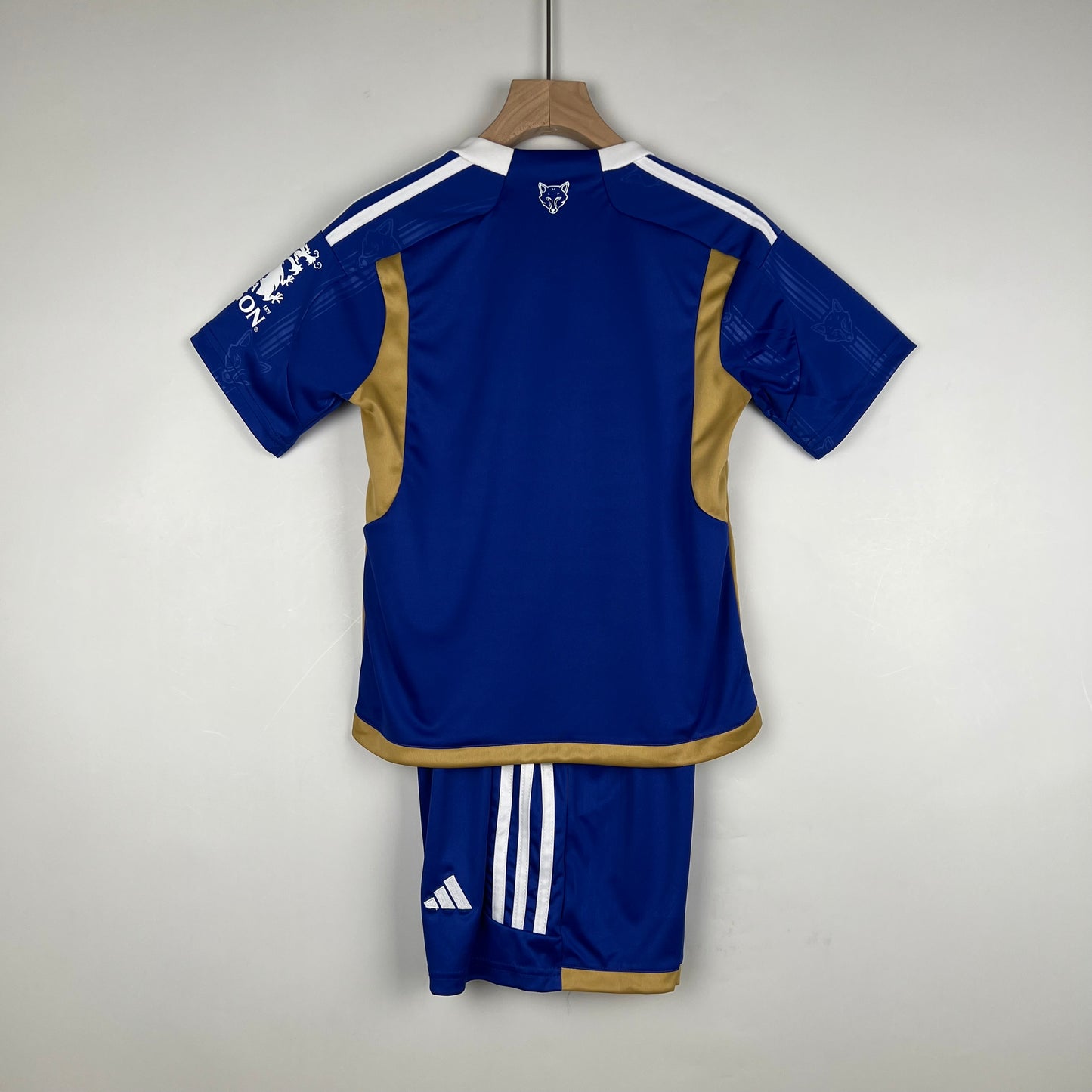 Leicester 23/24 Home