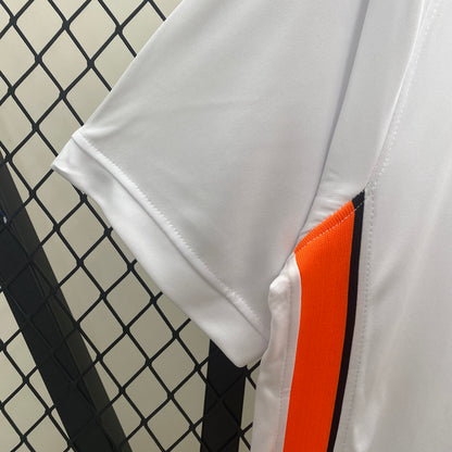 Valencia Home 06/07