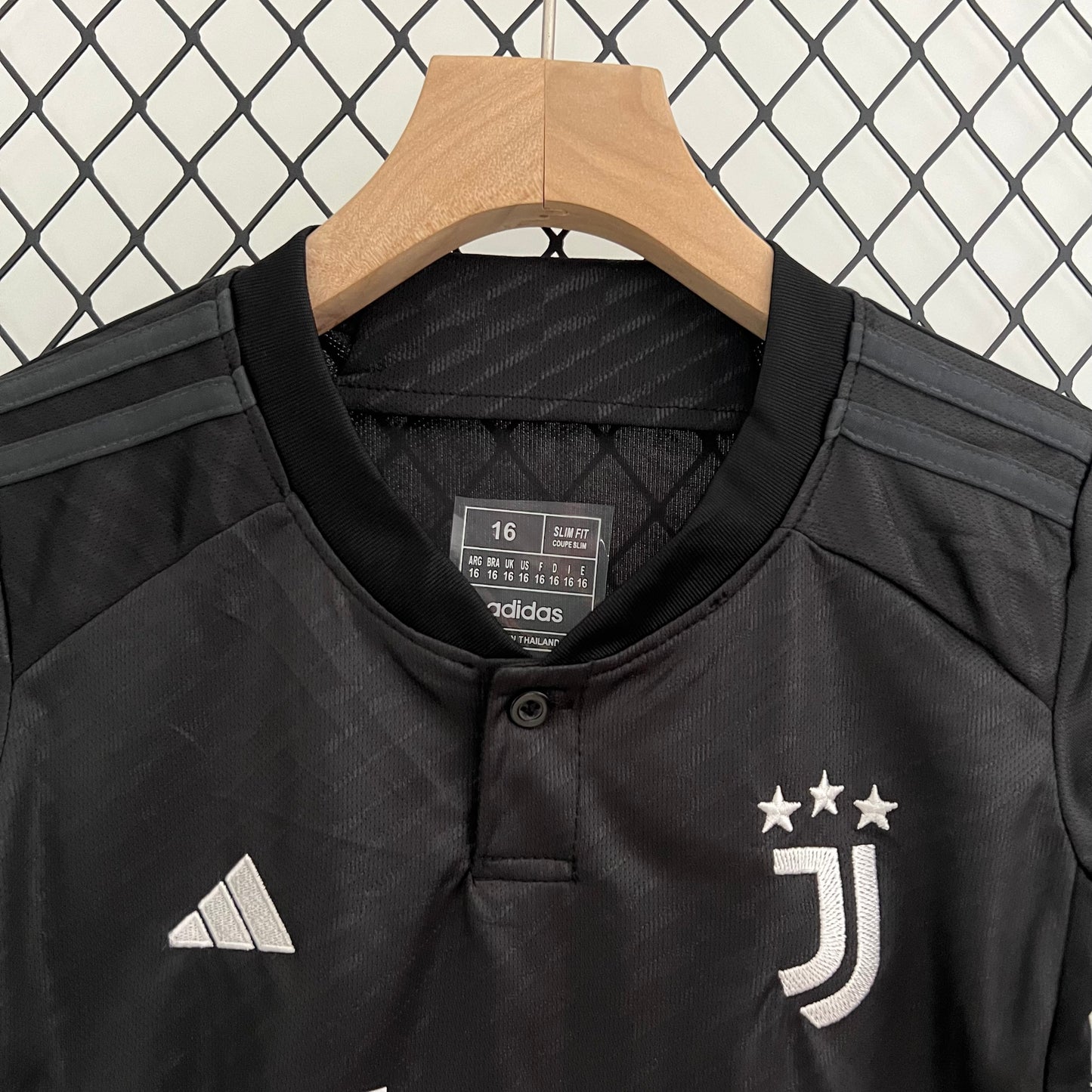Juventos 23/24 Third