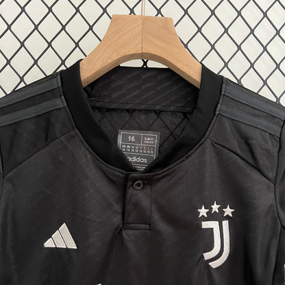Juventos 23/24 Third