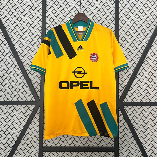 Bayern Munich 93/94 Away