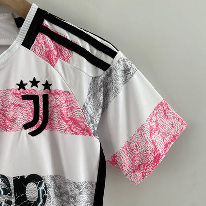 Juventos 23/24 Away