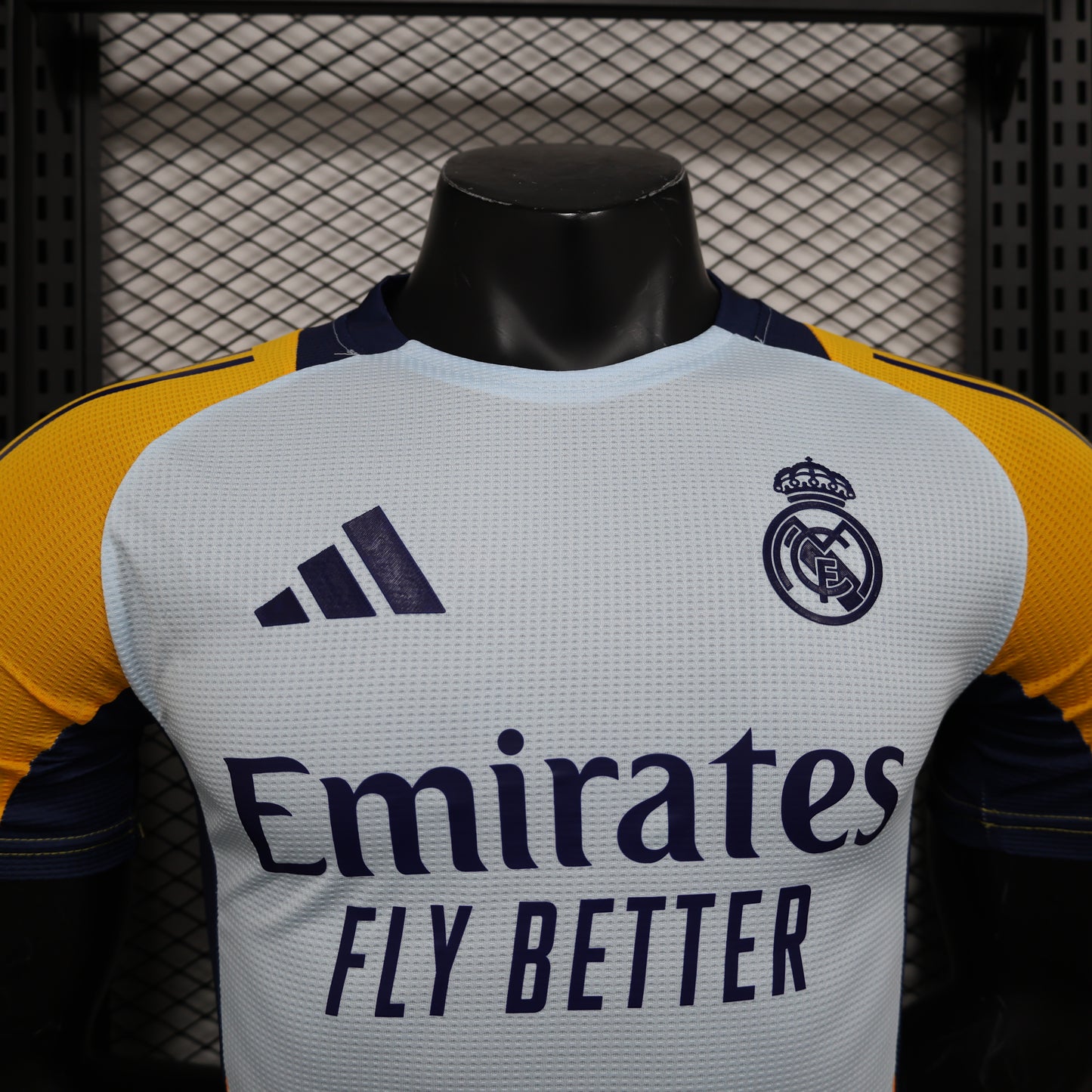 Real Madrid Training Player Version 24/25