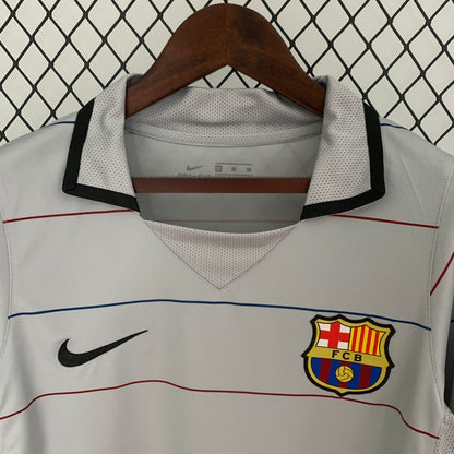 Barcelona 03/04 Away