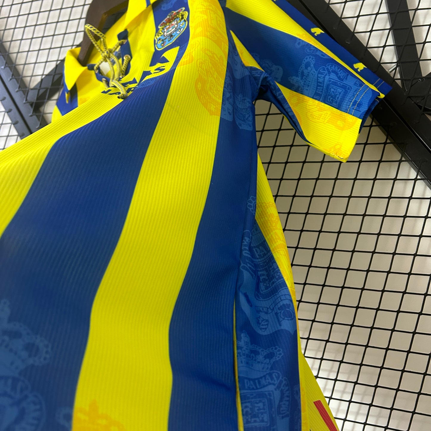 Las Palmas Away 98/99