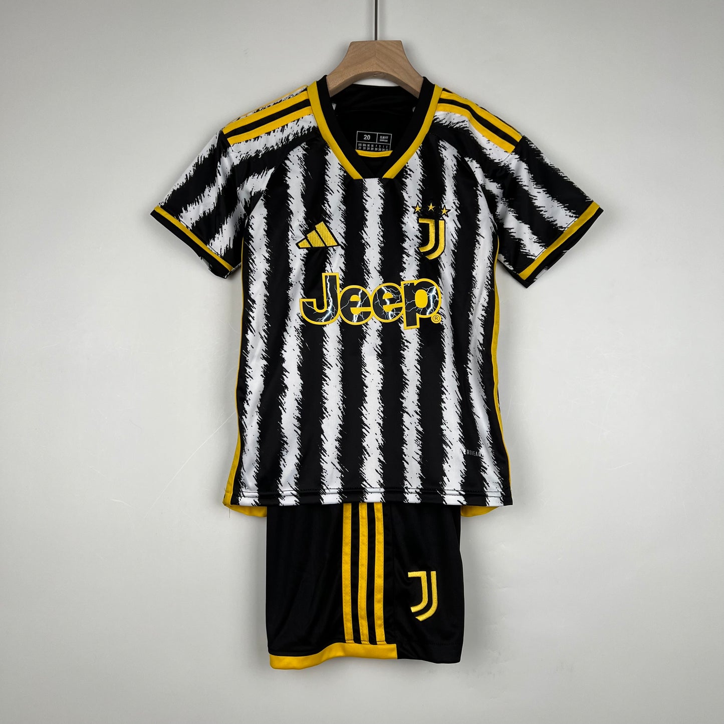 Juventos 23/24 Home