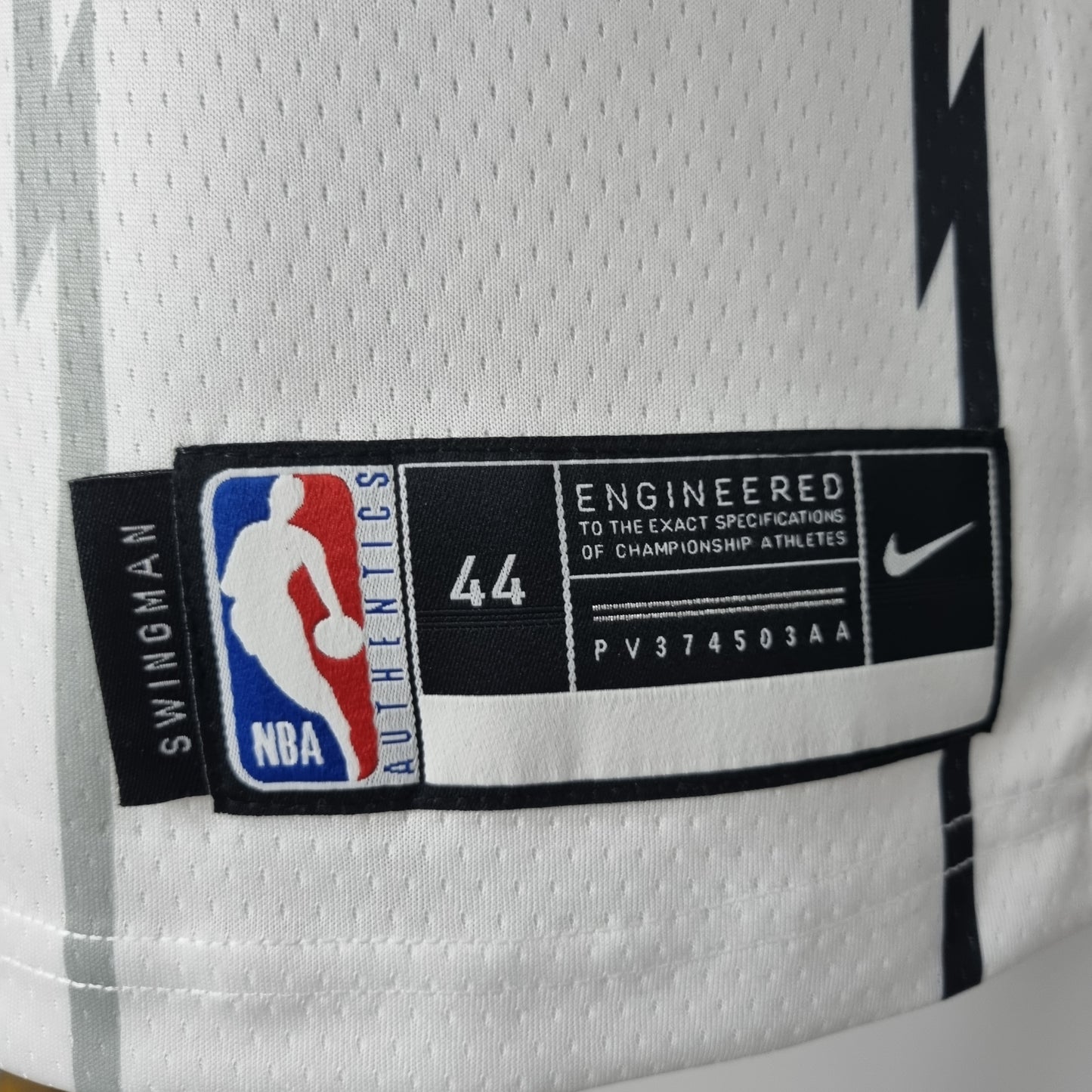Toronto Raptors White | Retro Edition