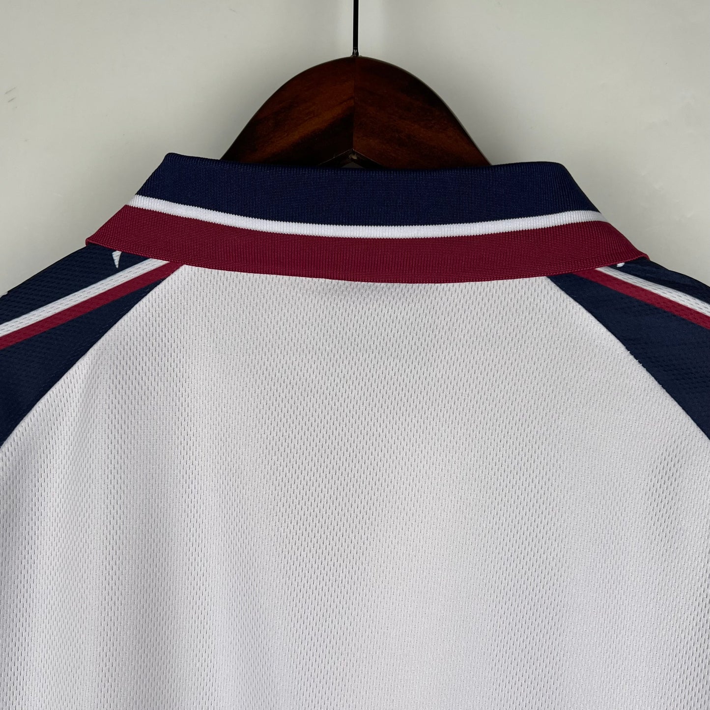 Manchester City 97/98 Away