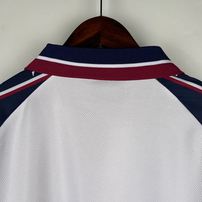 Manchester City 97/98 Away
