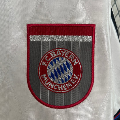 Bayern Munich Away 96/97