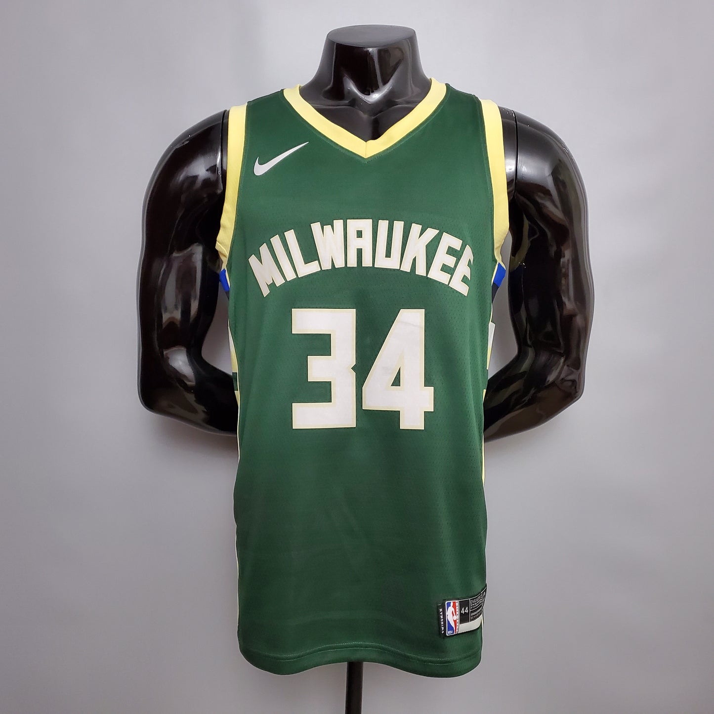Milwaukee Bucks Fruit Green