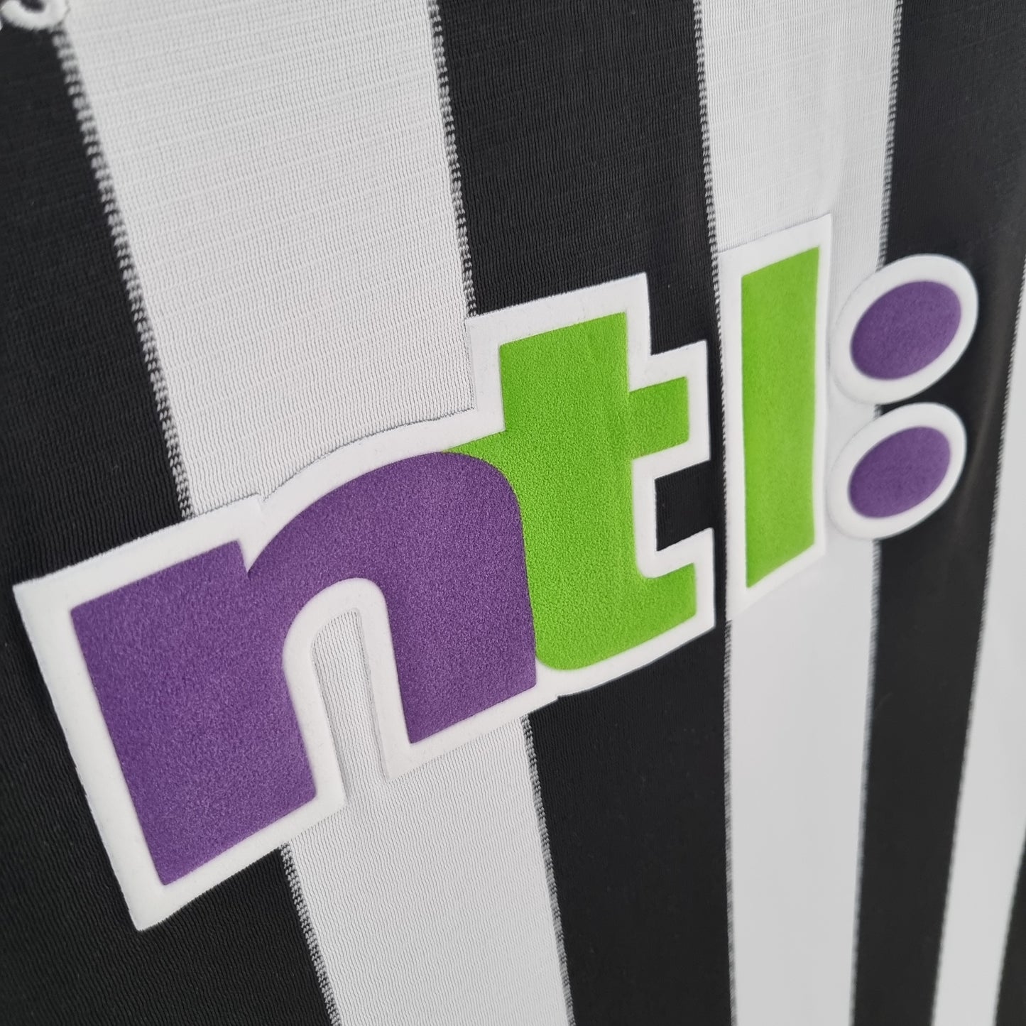 Newcastle United Home 00/01