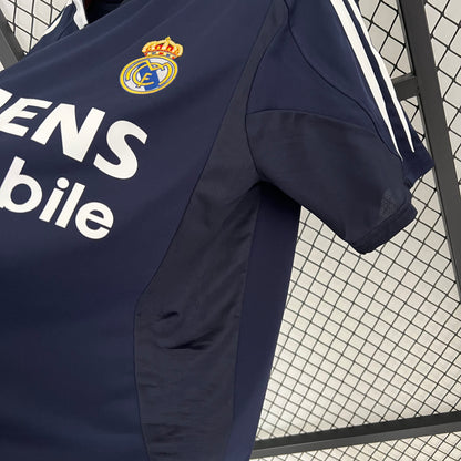 Real Madrid 04/05 Away