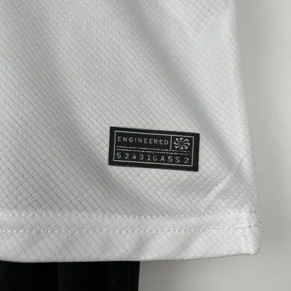 Corinthians 23/24 Home