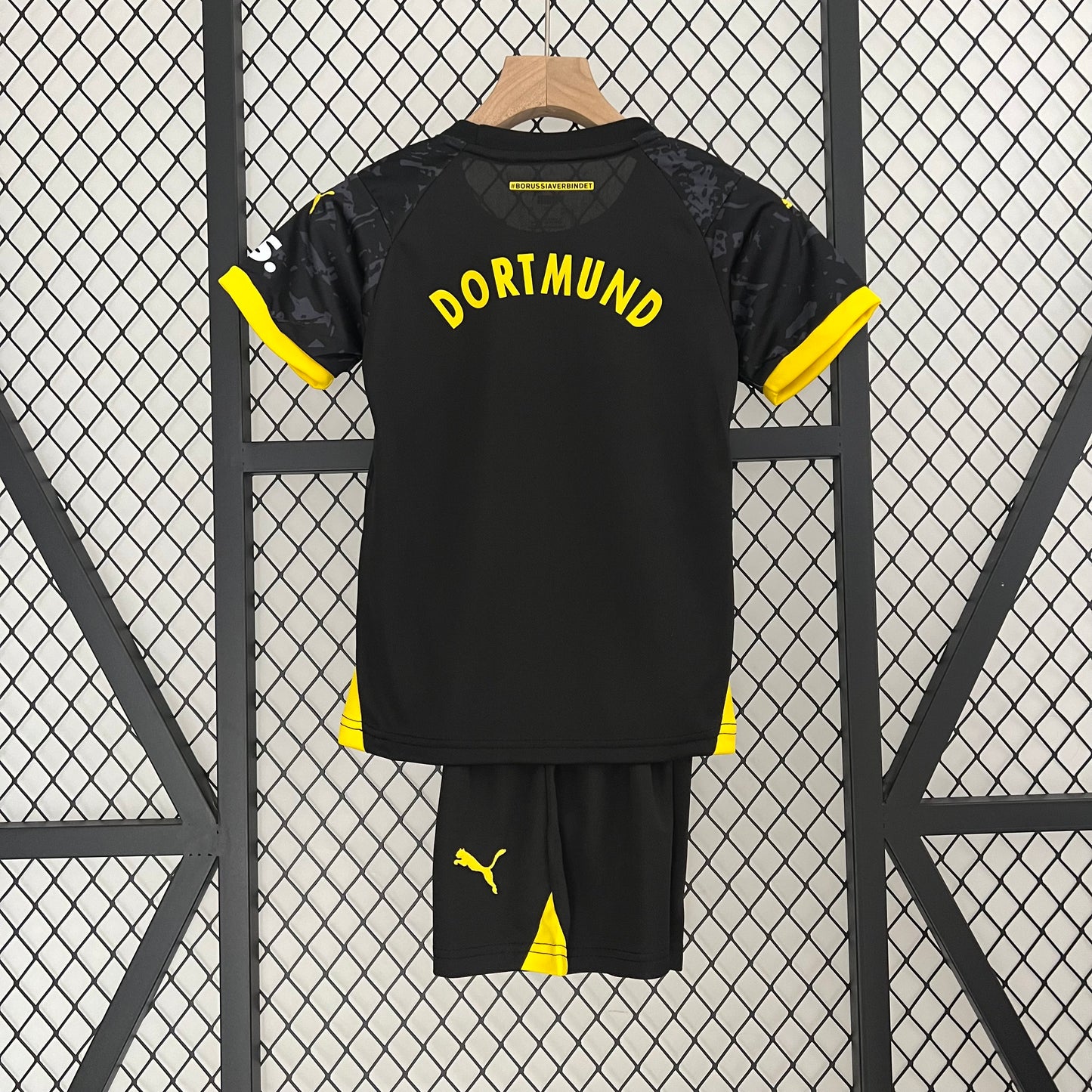 Dortmund 23/24 Away