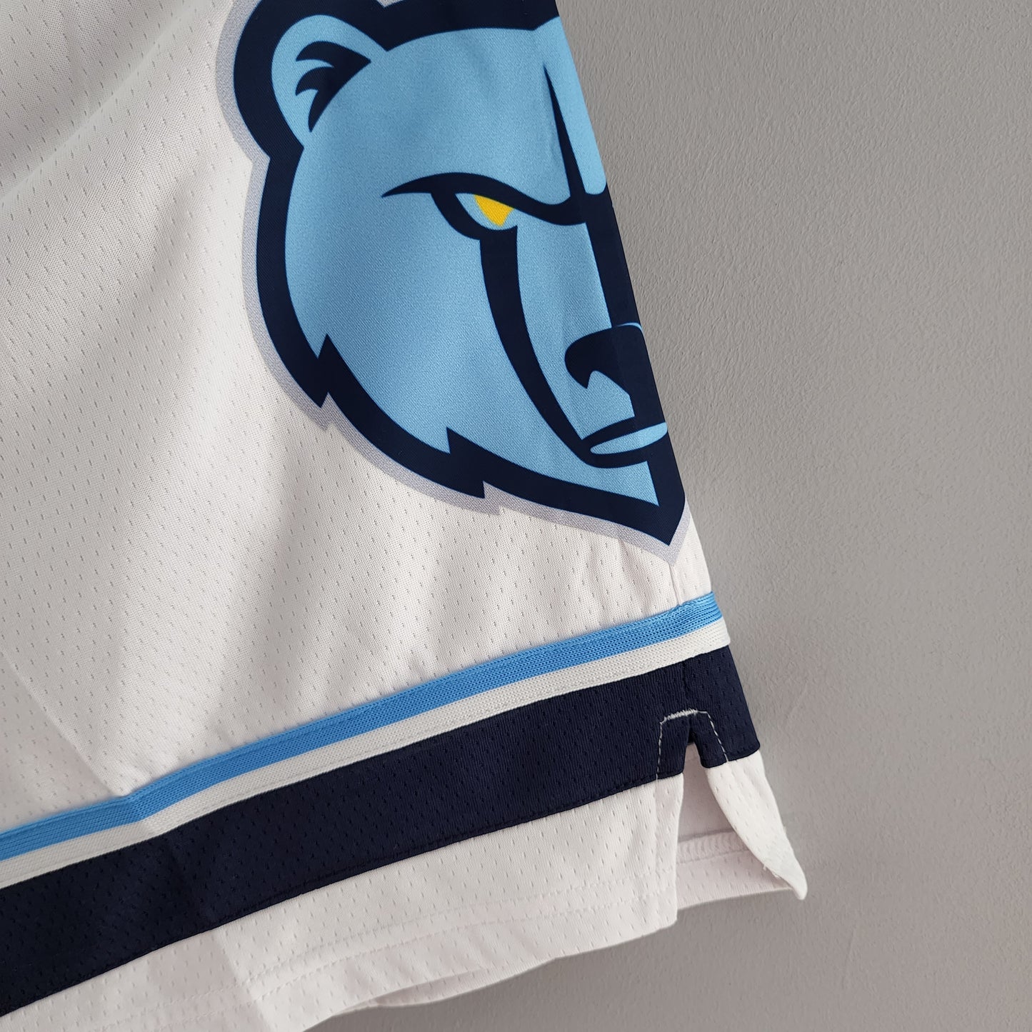 Memphis Grizzlie White
