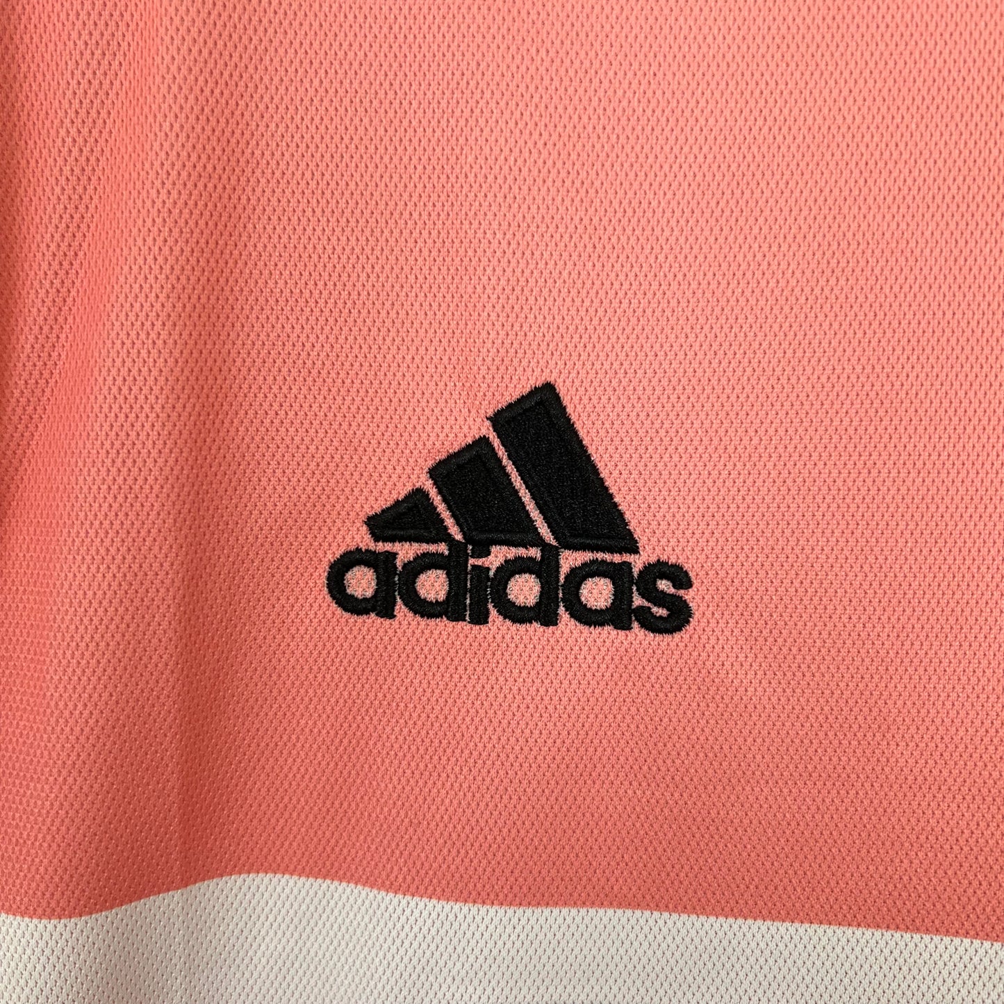Juventus 15/16 Away