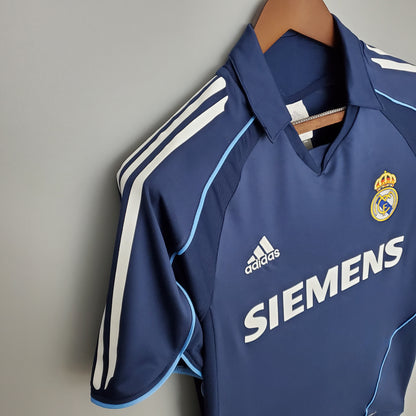 Real Madrid 05/06 Away