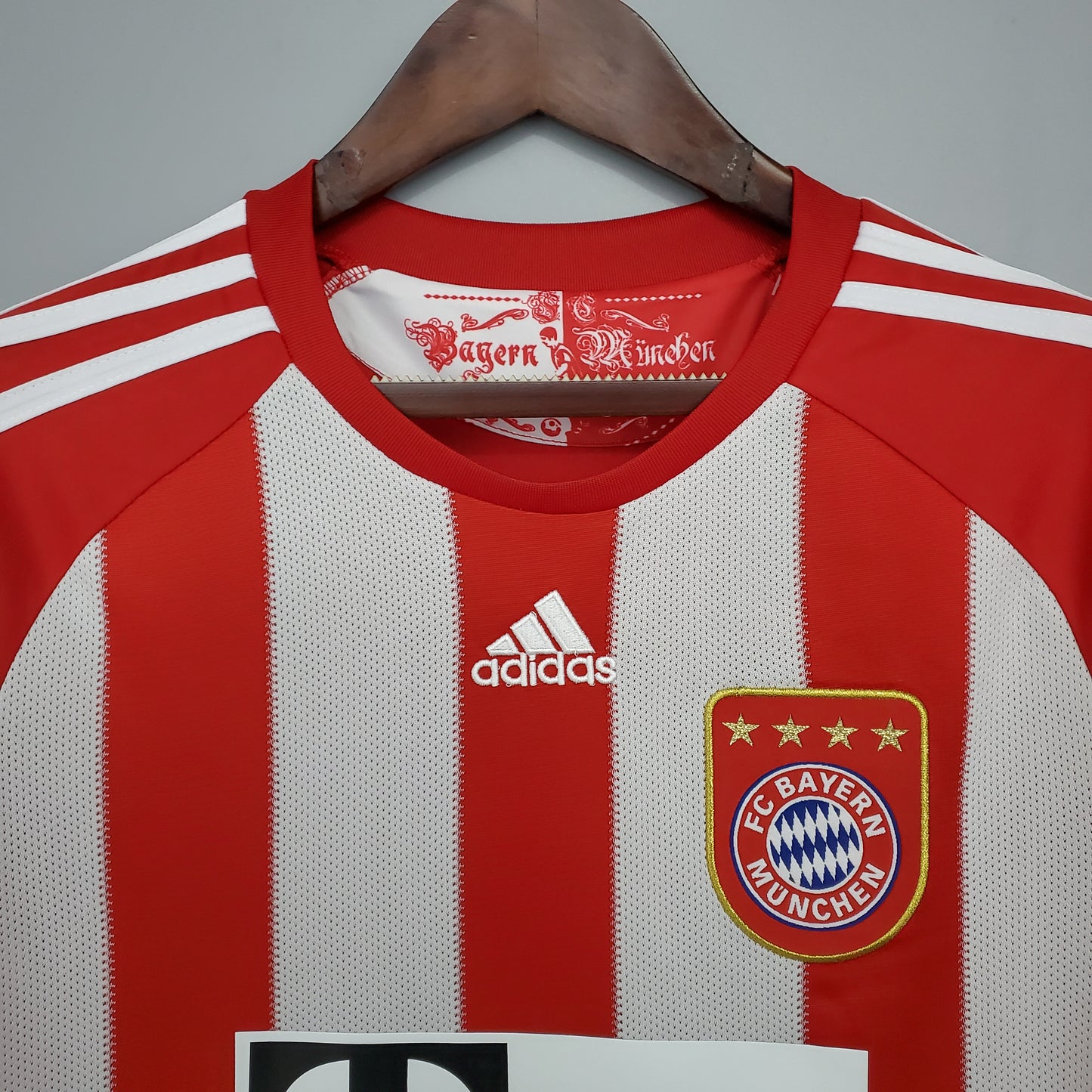 Bayern Munich 10/11 Home