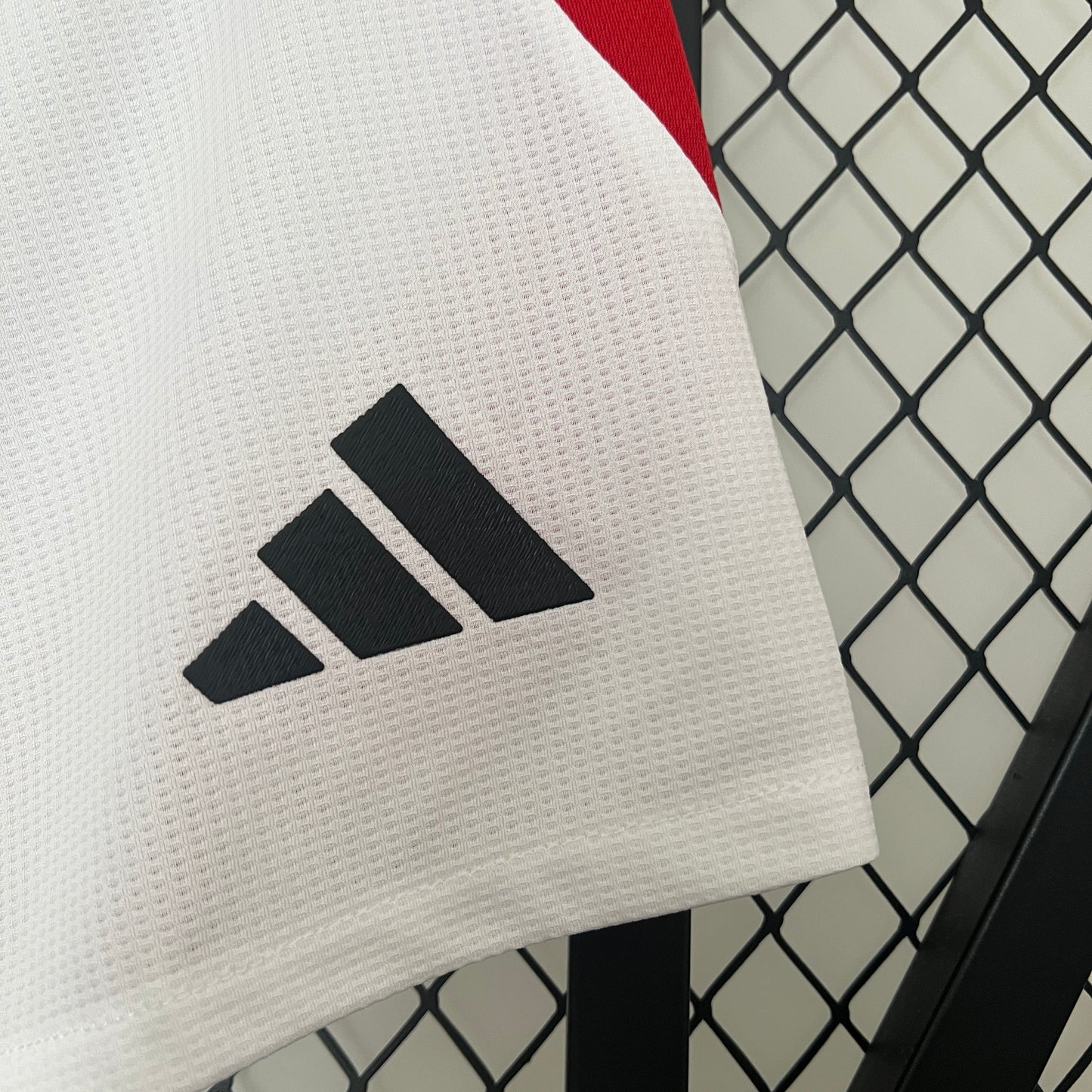 Manchester United White 24/25
