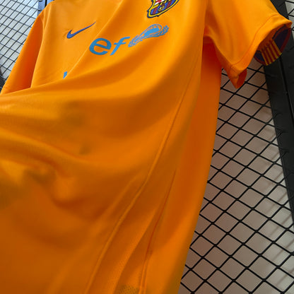 Barcelona 06/07 Away