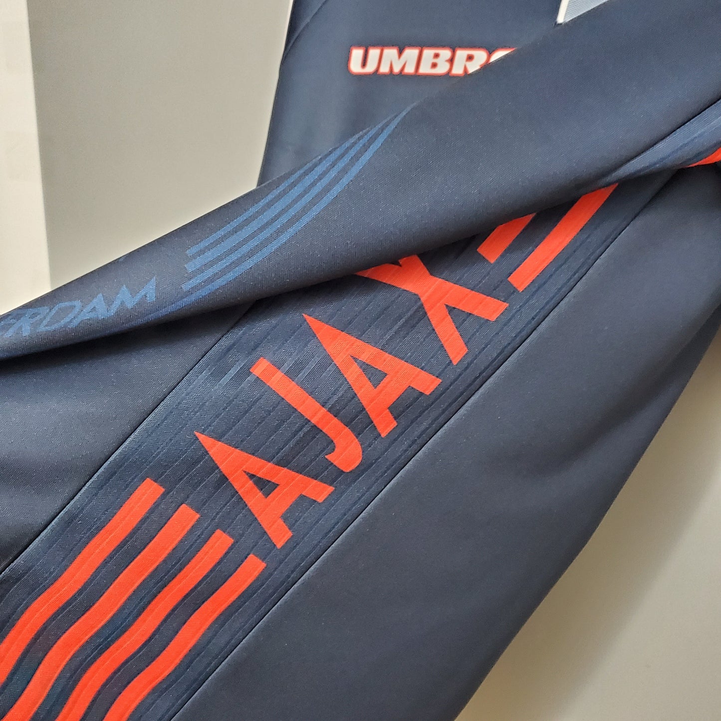 Ajax 97/98 Away