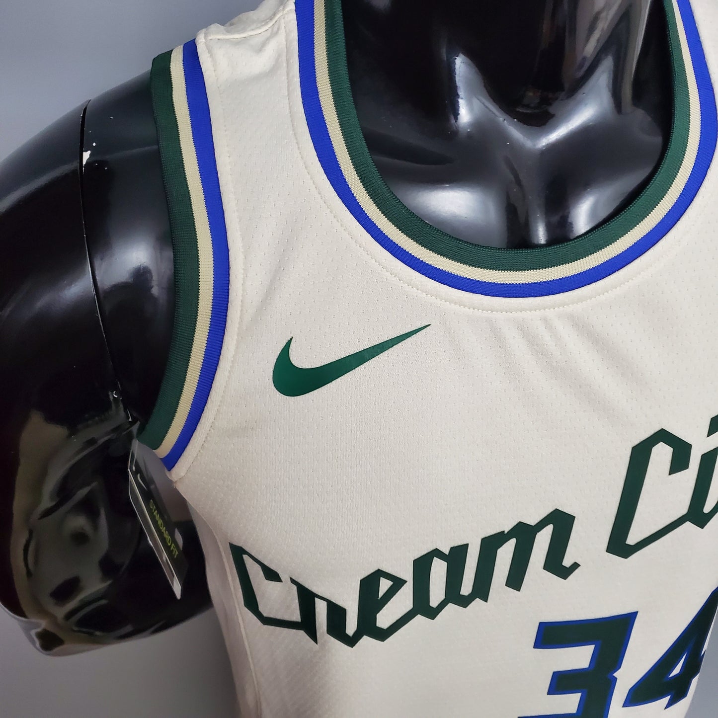Milwaukee Bucks Egg White | Special Edition