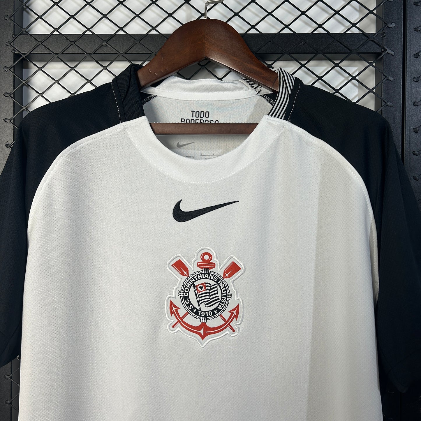 Corinthians 25/26 Home