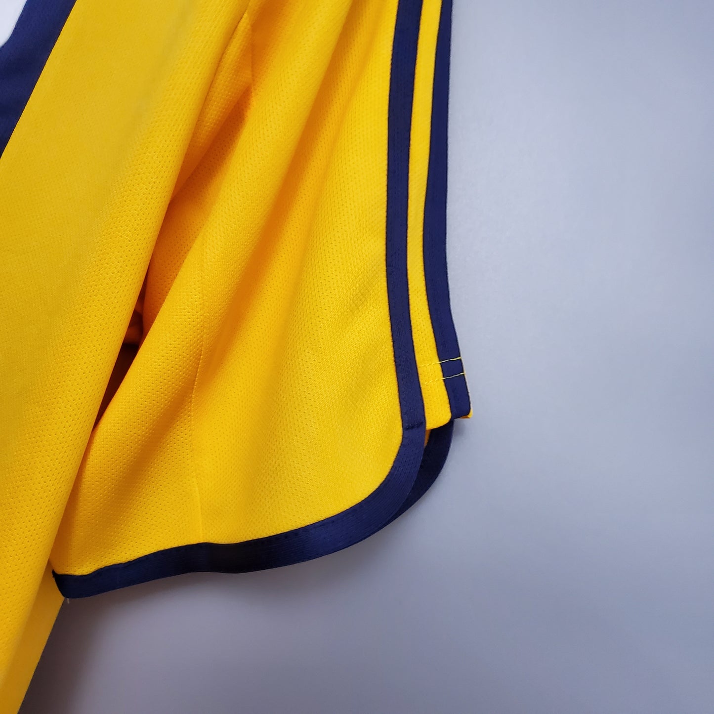Ajax 00/01 Away