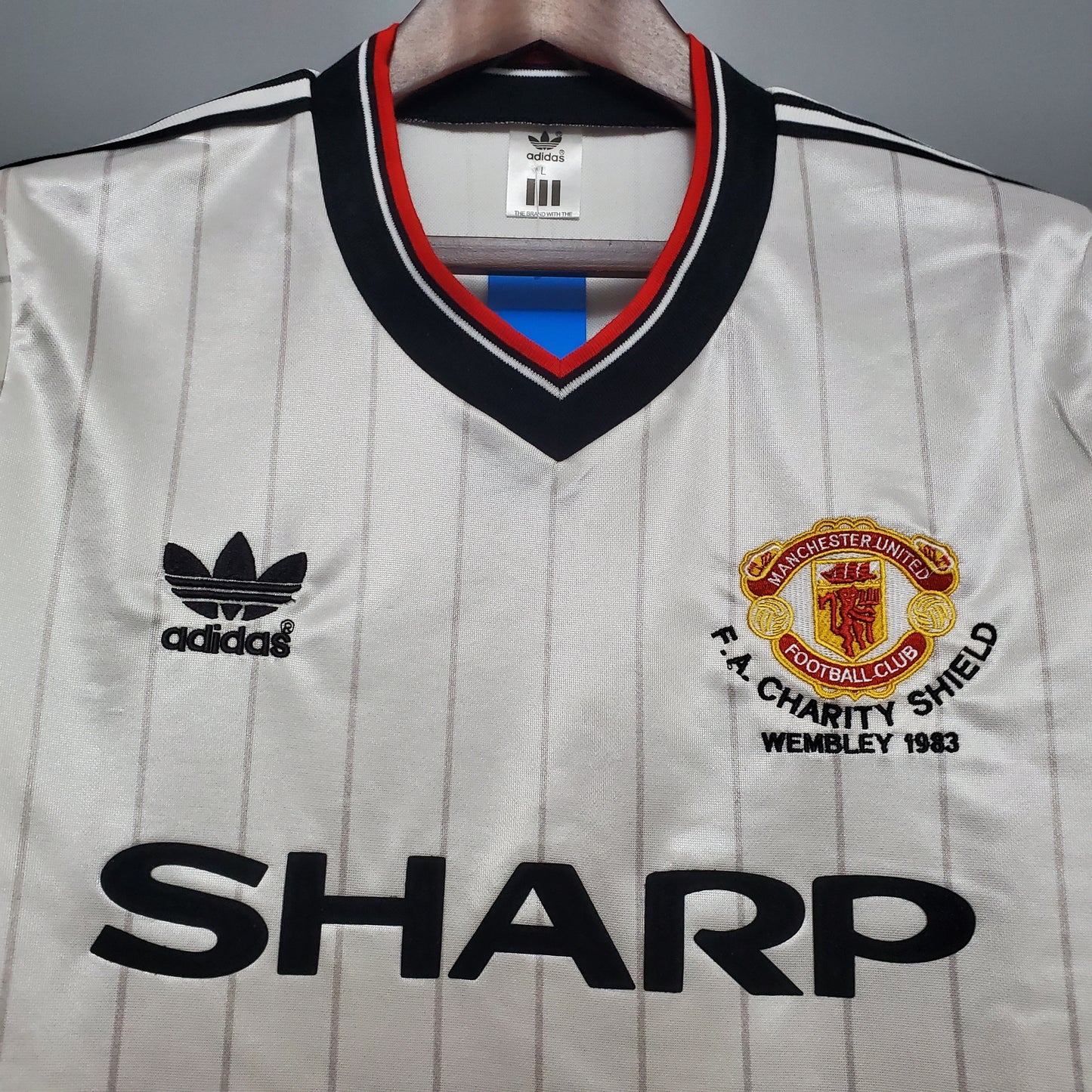 Manchester United 1983 Away