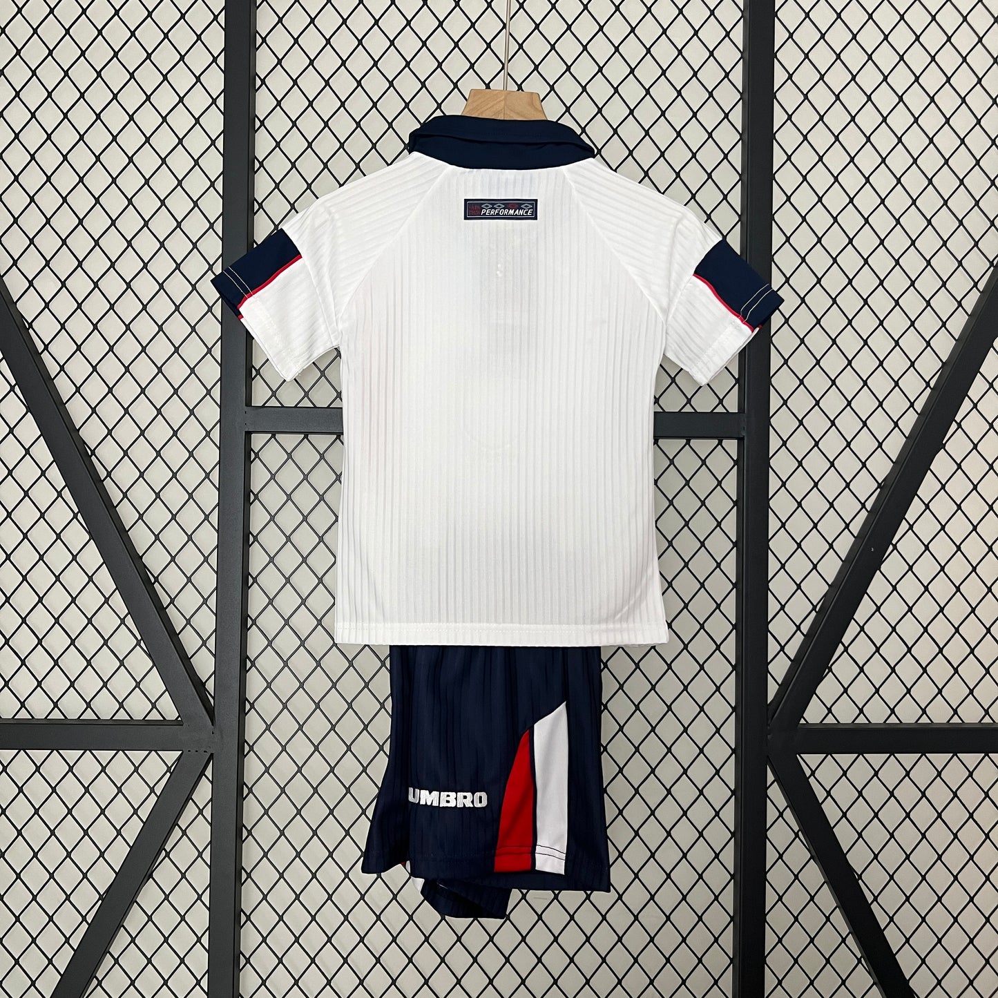 England Home Kids 1998
