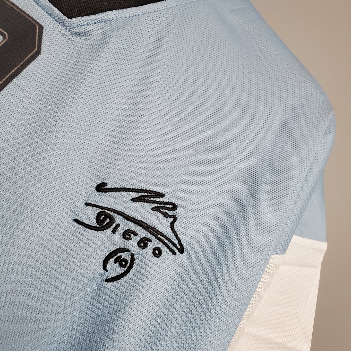 Argentina Maradona #10 2001 Commemorative Edition