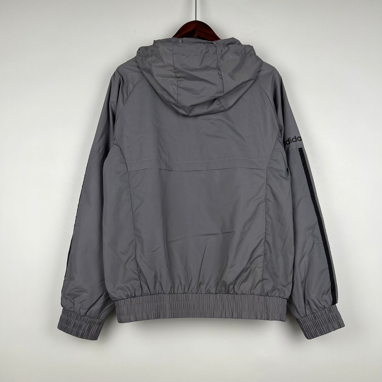 Adidas Windbreak