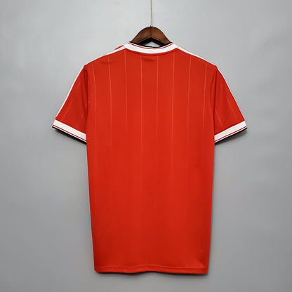 Manchester United 83/84 Home
