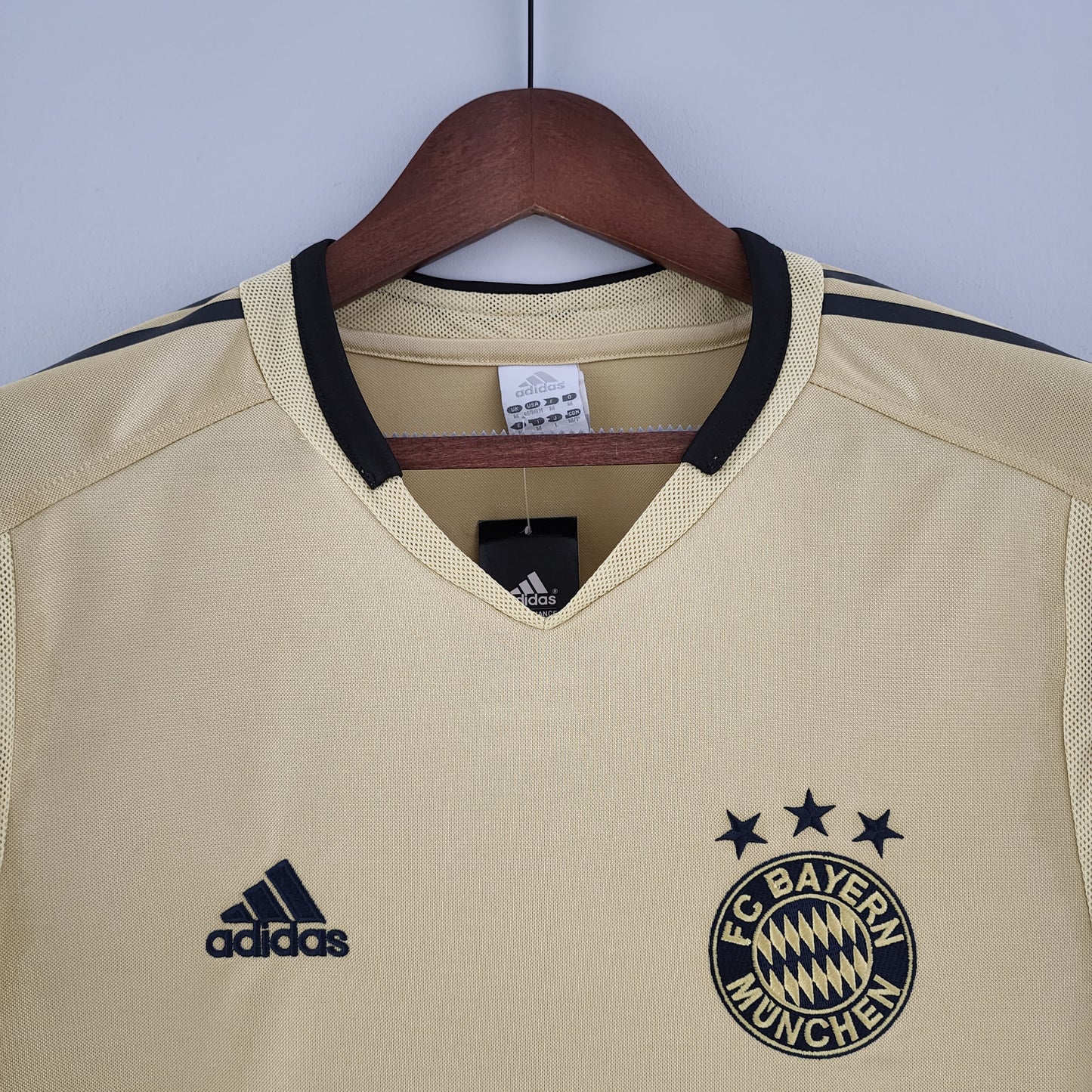 Bayern Munich 05/04 Away