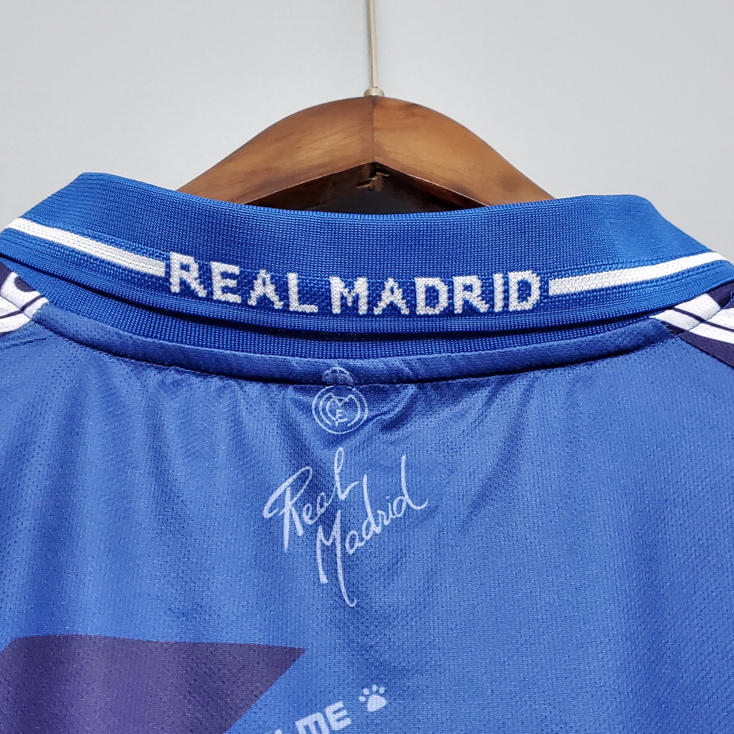 Real Madrid 94/96 Away