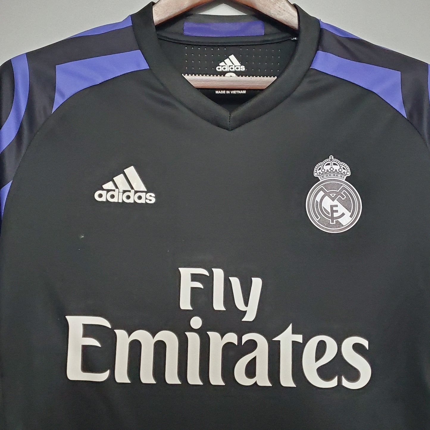 Real Madrid 15/16 Third Away