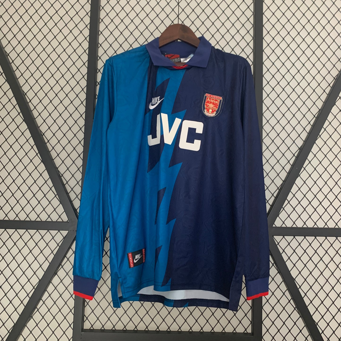 Arsenal 95/96 Away Long Sleeve