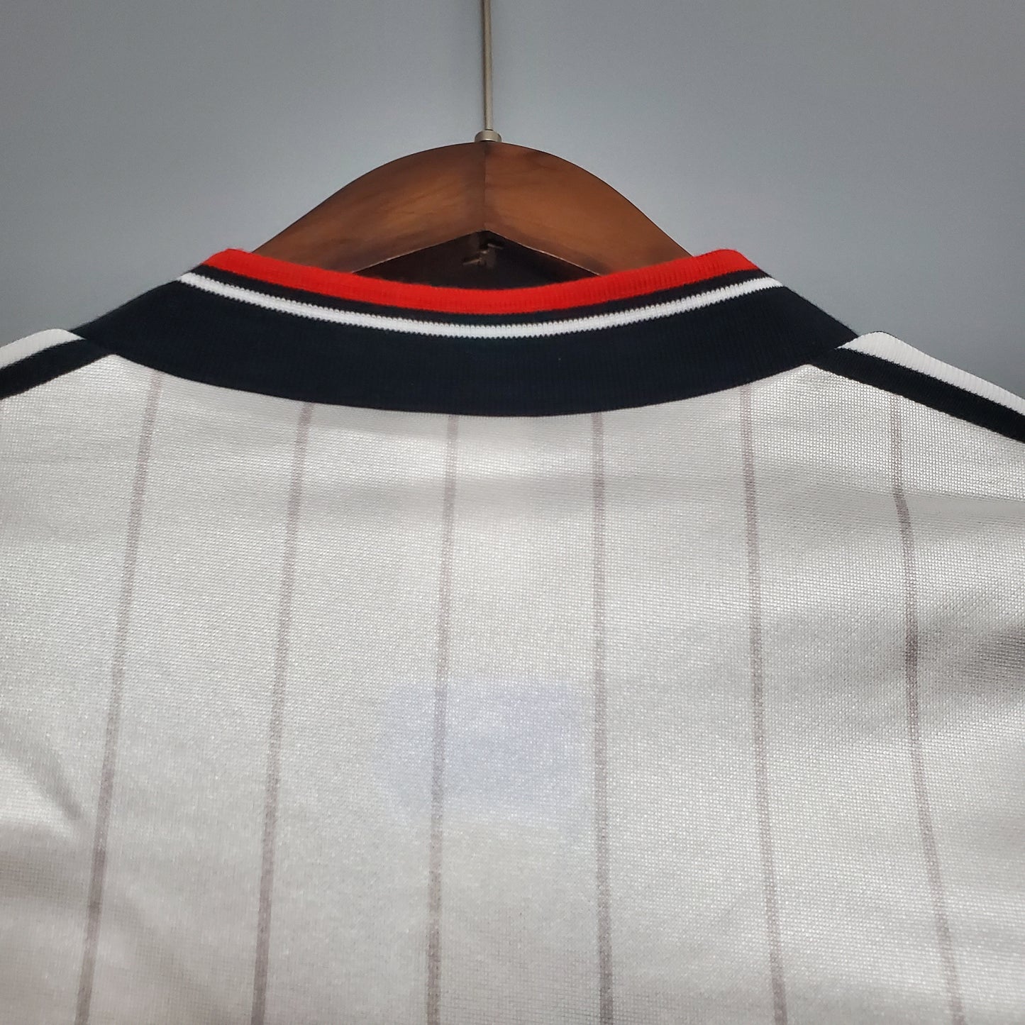 Manchester United 1983 Away