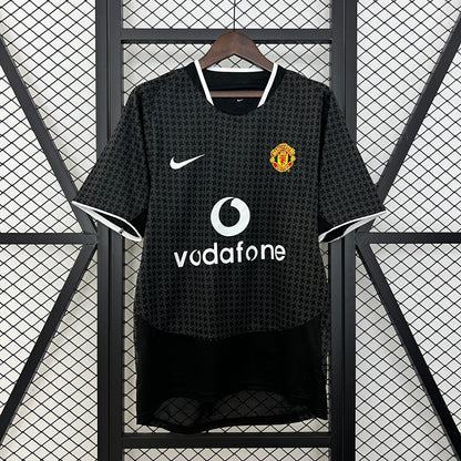 Manchester United Away 03/04