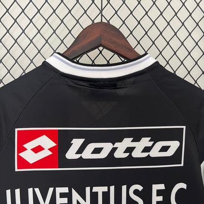 Juventus 00/01 | Black